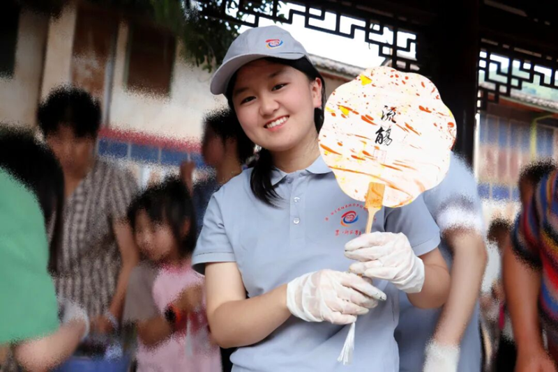 丽江师范学院“语”路生花推普纪实②┃“木吃”到“平菇”：梨园的幸福钥匙-语路生花